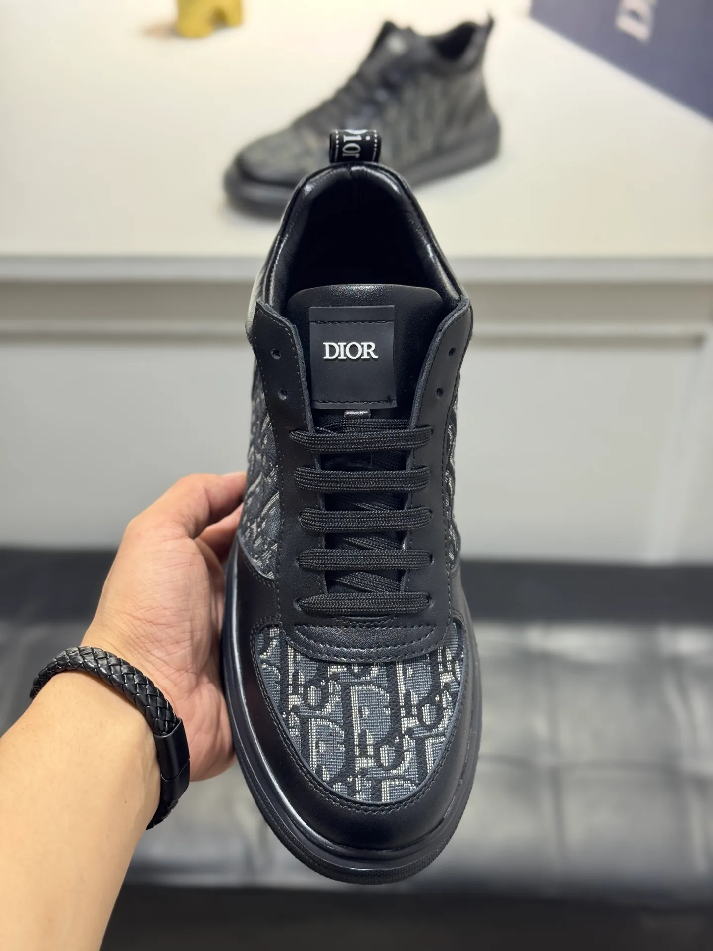 Men's men's shoes 💰420 [New model] 🌂🌂Dior (Dior) 🆕 mid-top B02 casual shoes, carefully made of first-layer cowhide with canvas, comfortable and breathable ~ rubber sole, enhances style. Fashionable and versatile, it can complement any look. Featuring an exquisite design that is uniquely dynamic and modern, this shoe is part of Dior's legacy and embodies modern elegance. Size: 38-44 (45 customized